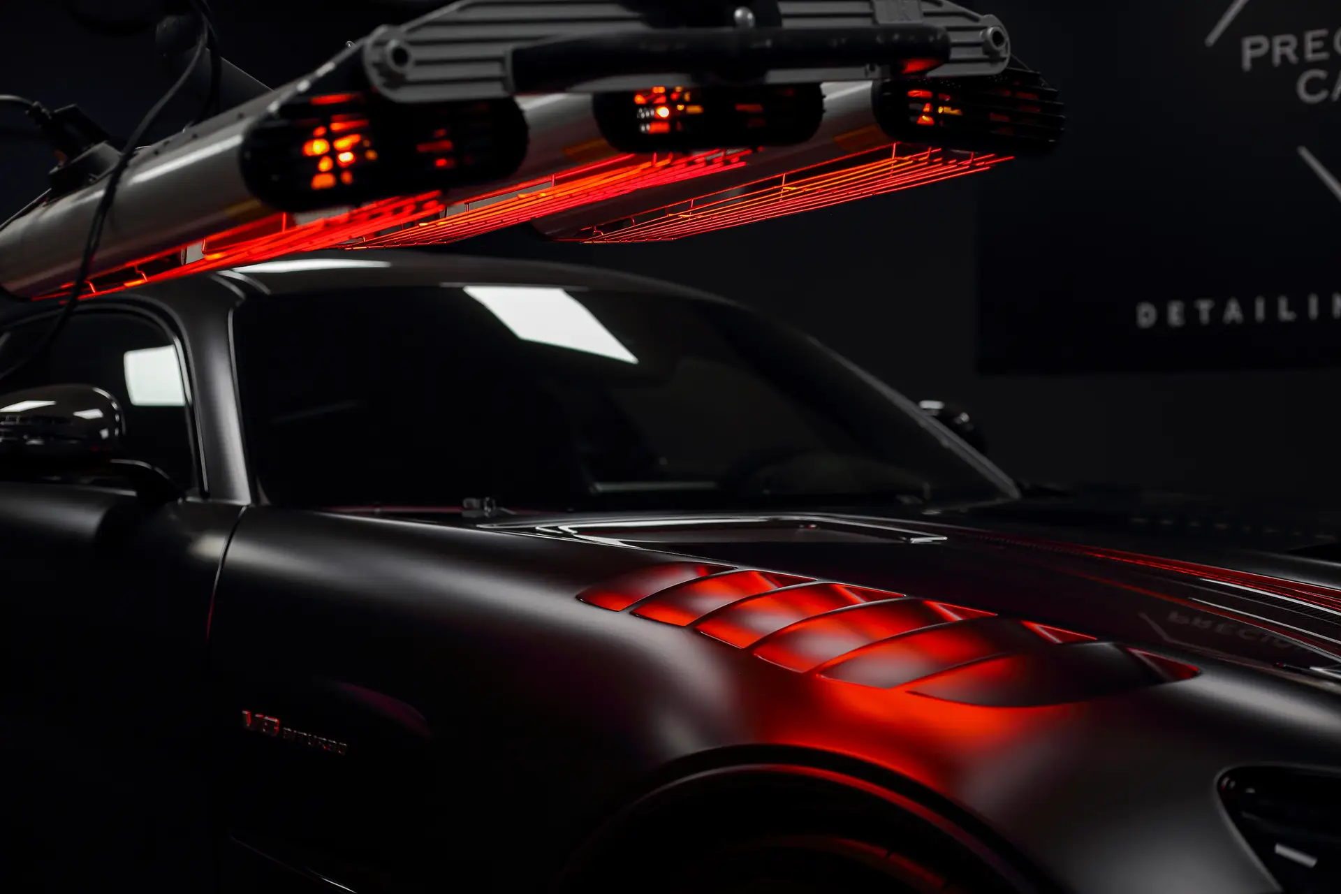 Polissage carrosserie vehicule premium - Precious Cars