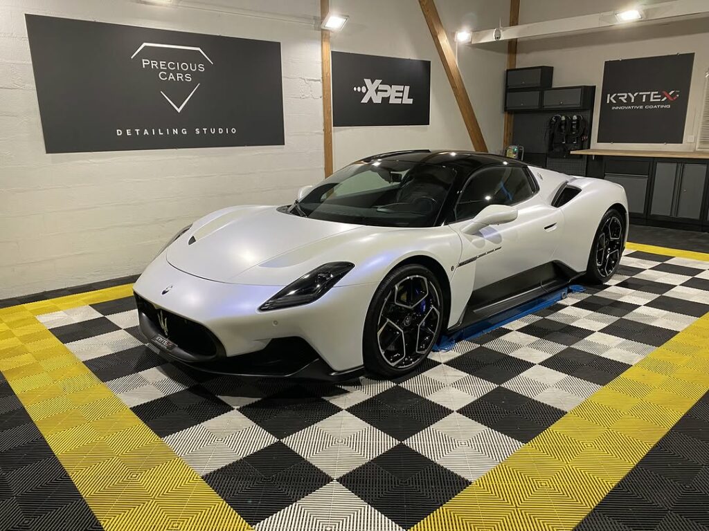 Maserati MC20 Precious Cars Le Mans Valeting Detailing Film de protection PPF Céramique