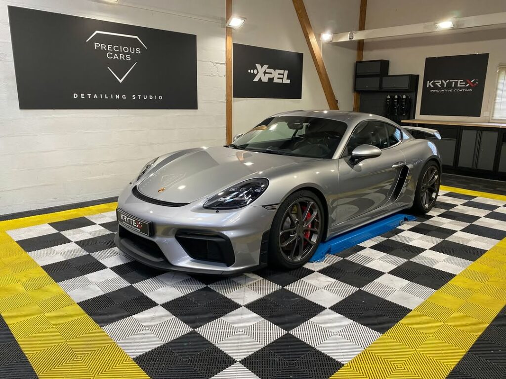 Porsche 718 Cayman GT4 Precious Cars Le Mans Valeting Detailing Film de protection PPF Céramique