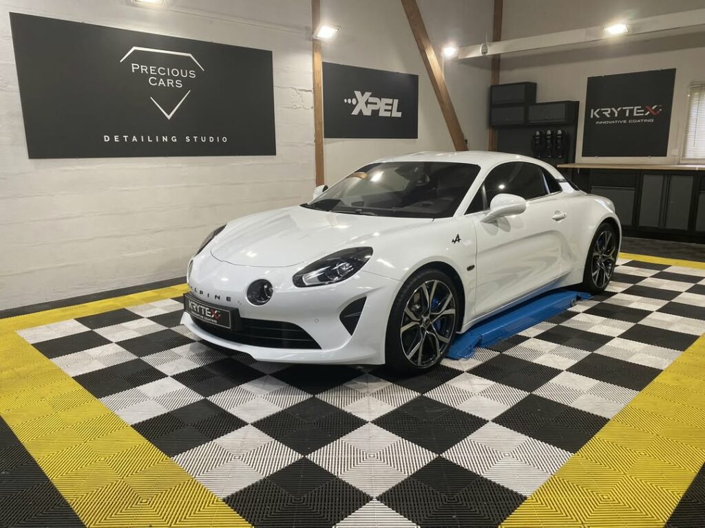 Alpine A110 GT Precious Cars Le Mans