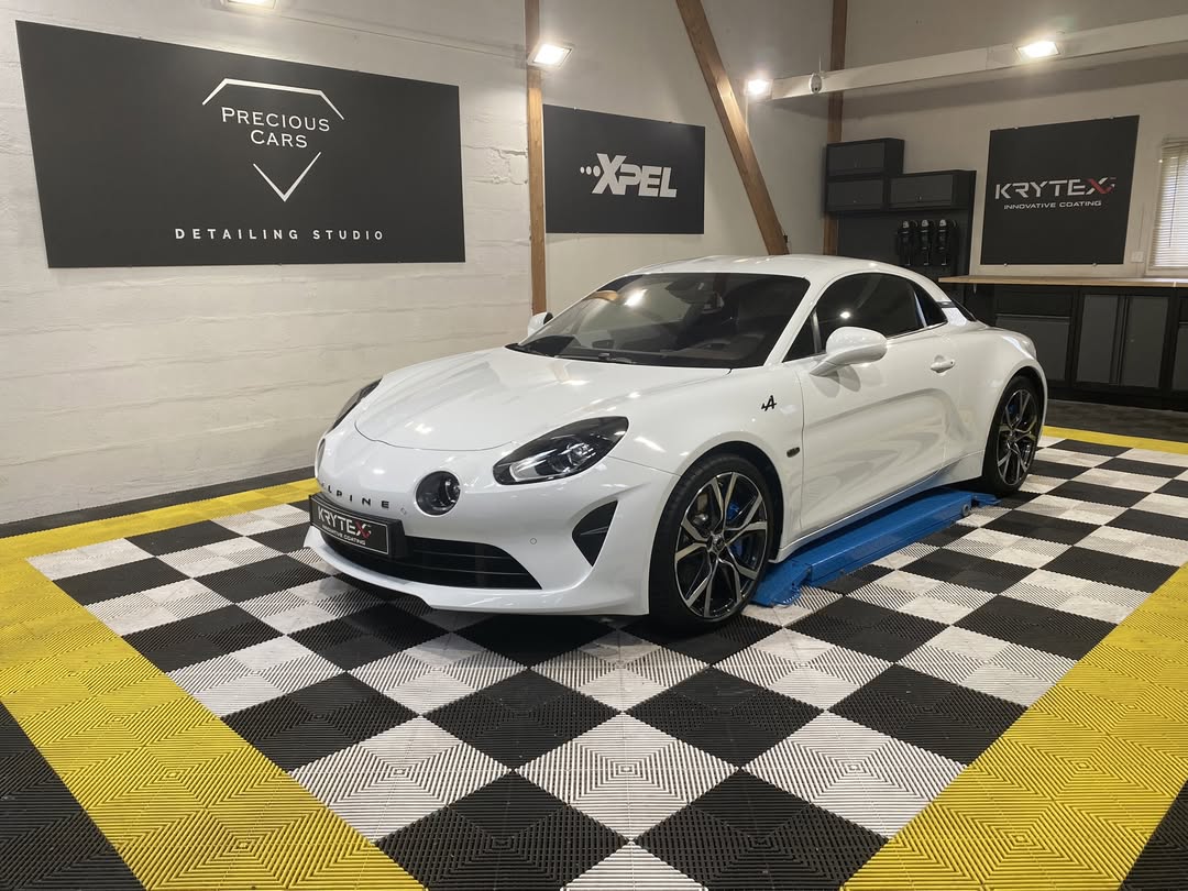 Alpine A110 GT Precious Cars Le Mans