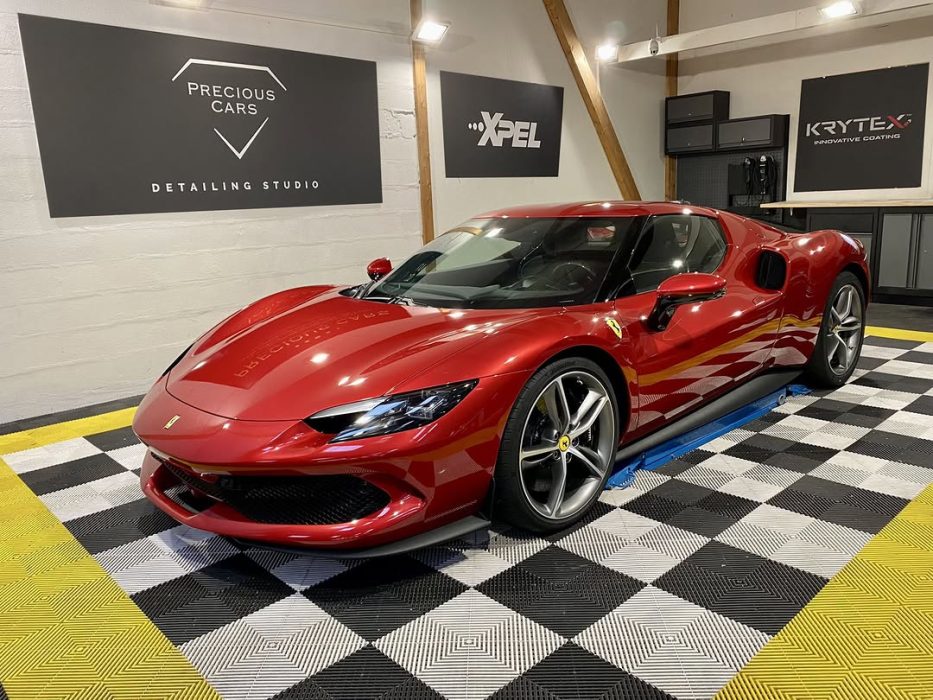 Ferrari 296 GTB Precious Cars Le Mans Valeting Detailing Film de protection PPF Céramique