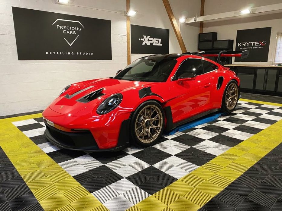 Porsche 992 GT3 RS 525 ch Precious Cars Le Mans Valeting Detailing Film de protection PPF Céramique